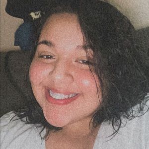 Meet your Posher, Sarahi